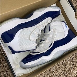 Air Jordan 11 Size 6Y/7.5W